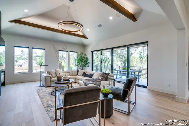 401 Oak Park Dr Unit B Boerne, TX 78006